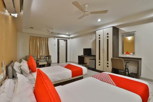 Hotel Oyo 35378 Galaxy Residency