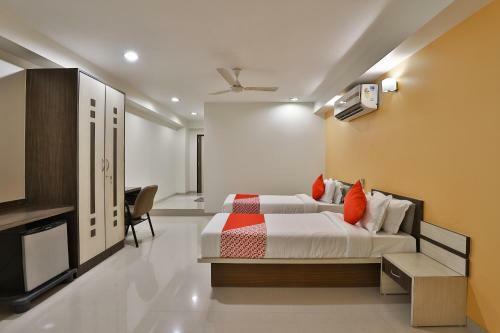 Hotel Oyo 35378 Galaxy Residency