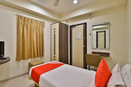 Hotel Oyo 35378 Galaxy Residency