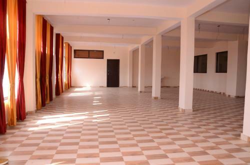 Lord Krishna Himalayan Hotel And Restaurant