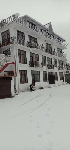 Lord Krishna Himalayan Hotel And Restaurant