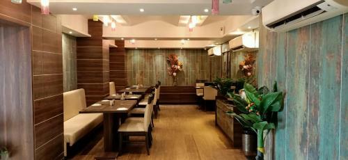 Hotel Ravi Residency
