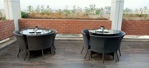 Hotel Ravi Residency