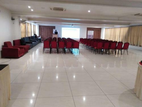 The Grand Vardhman Hotel