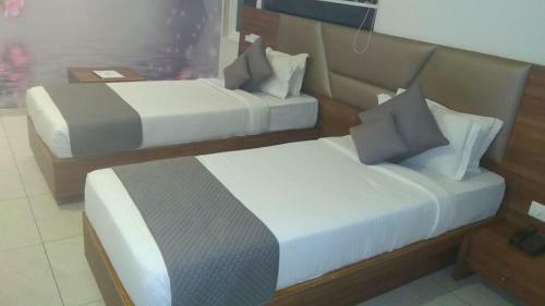 The Grand Vardhman Hotel