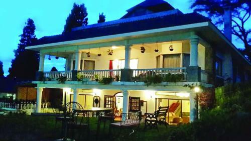 Hotel Sourenee Tea Estate