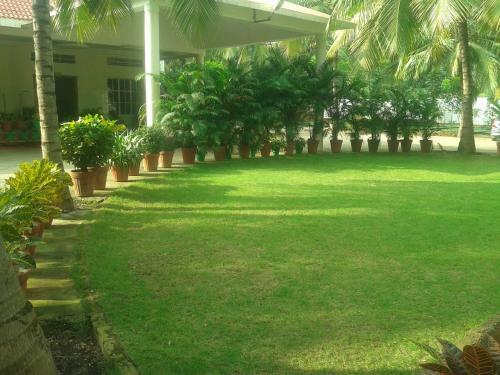 Hotel Sathya Garden Resort