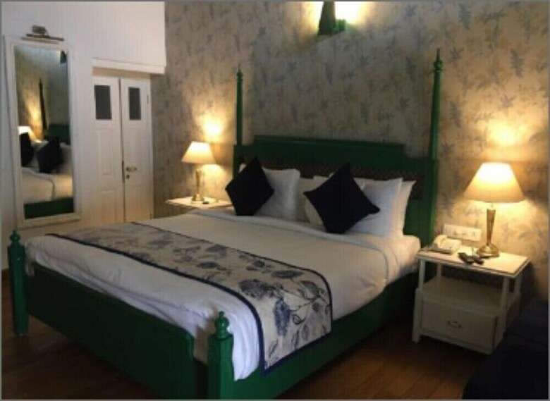 Hotel Pine Retreat Mallroad