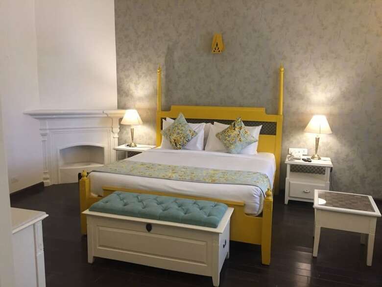 Hotel Pine Retreat Mallroad