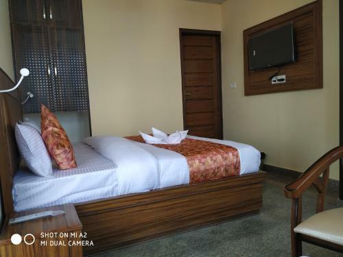 The Modern "a Home Stay - Away From Home"