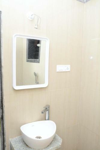 Hostal Shreyas Guest House - Tatkare Villa