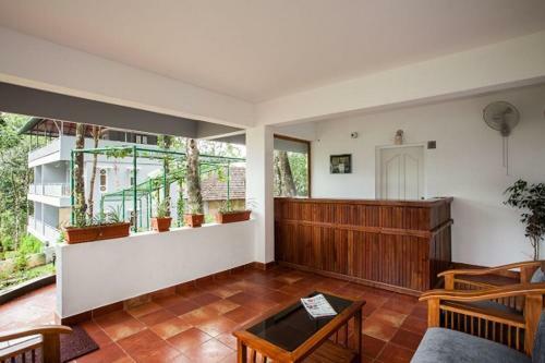 Hotel The Breeze Resort Munnar