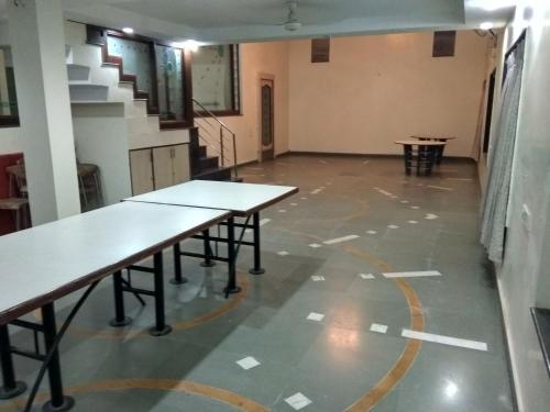 Hotel Jk Rooms 122 Shaheen-nr. Mahindra Co.-midc