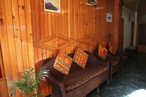 Hotel Naggar Delight