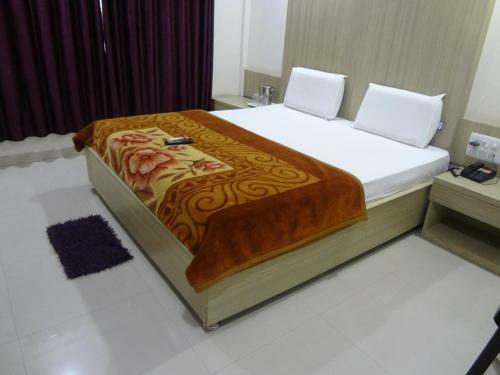 Jk Rooms 101 Hotel Asian Inn-nr. Empress Mall