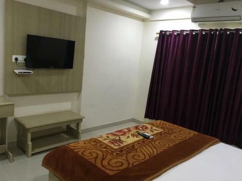 Jk Rooms 101 Hotel Asian Inn-nr. Empress Mall
