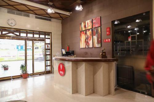 Hotel Oyo Flagship 14469 Darshan Tower Gitanjali