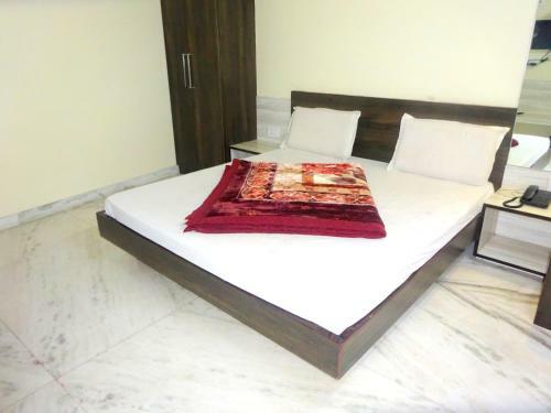 Hotel Shivansh Inn By Sky Stays