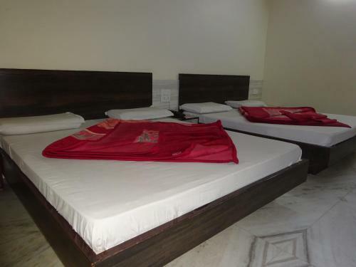Hotel Shivansh Inn By Sky Stays