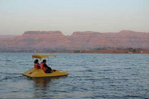 Hotel Savana Lake Resort