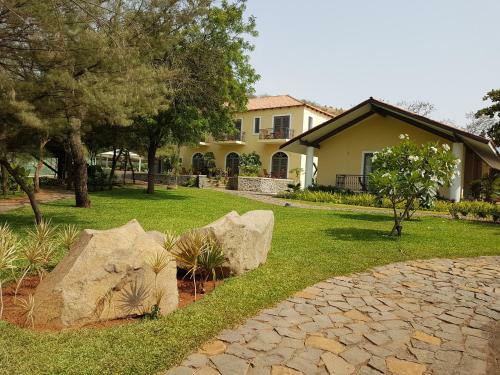 Hotel The Source At Sula