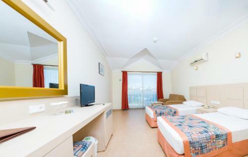 Gardenia Beach Hotel
