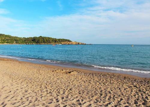 Gardenia Beach Hotel