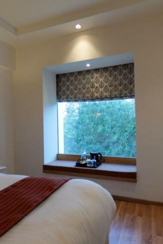 Hotel The Emerald Park