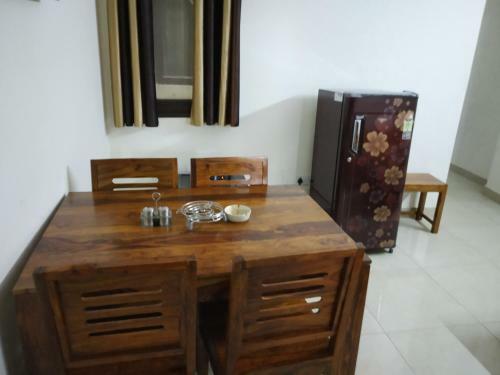 The Raveesh Service Apartment