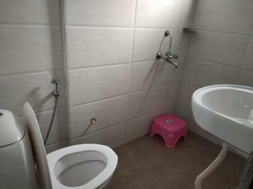 The Raveesh Service Apartment