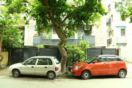 Hostal Service Apartment In Saket
