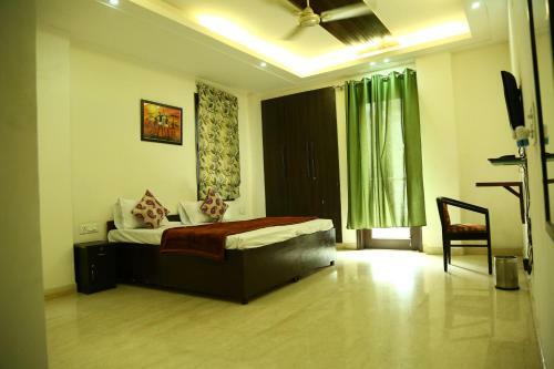 Hostal Service Apartment In Saket