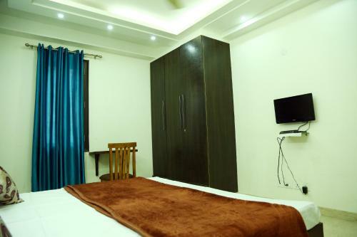 Hostal Service Apartment In Saket