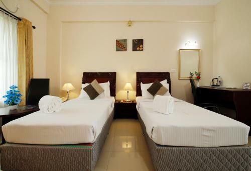 Rose International Hotel