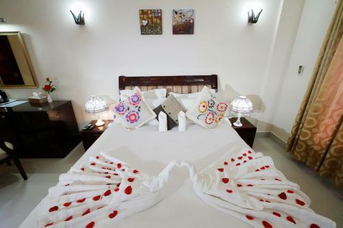 Rose International Hotel