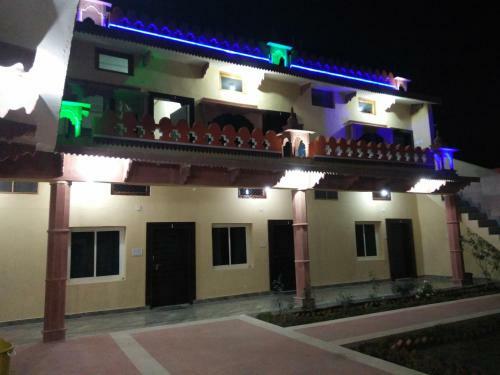 Hotel Monarch Rama Palace