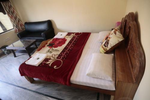 Hotel Monarch Rama Palace