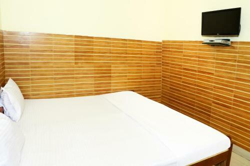 Spot On 41331 Hotel Yuvraj