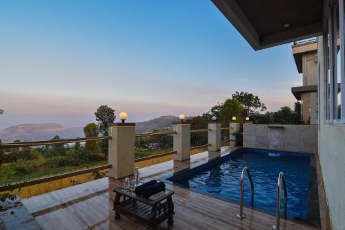 Eko Stay (gold)- Zen Villa