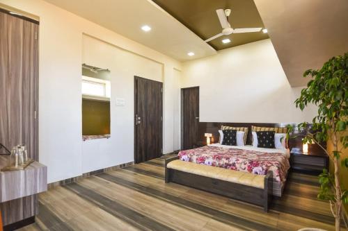 Eko Stay (gold)- Zen Villa