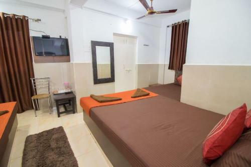 Hotel Travellers Inn
