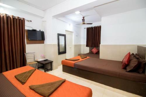 Hotel Travellers Inn