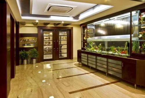 Hotel Gargee Grand