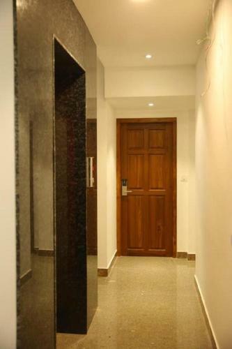 Hotel Le Holiday Inn
