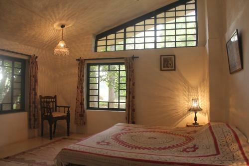 Hostal Isai Ambalam Guest House