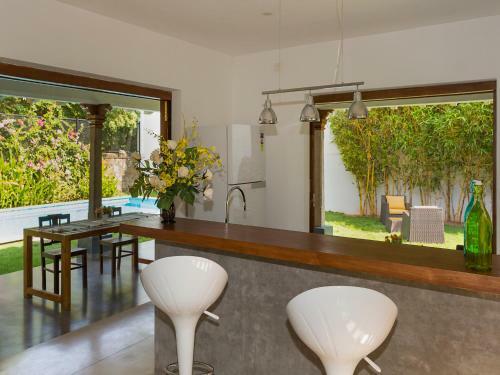 Hotel Kadal The Beach House