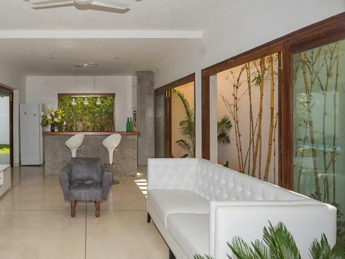 Hotel Kadal The Beach House