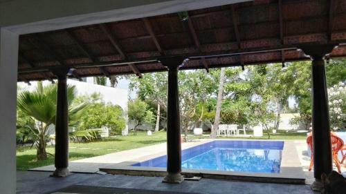 Hostal Villa Anna Pondy