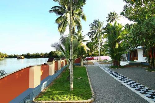 Abella Lakeview Homestay