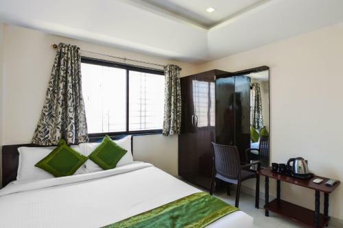 Hotel Treebo Trip Mahalaxmi Executive